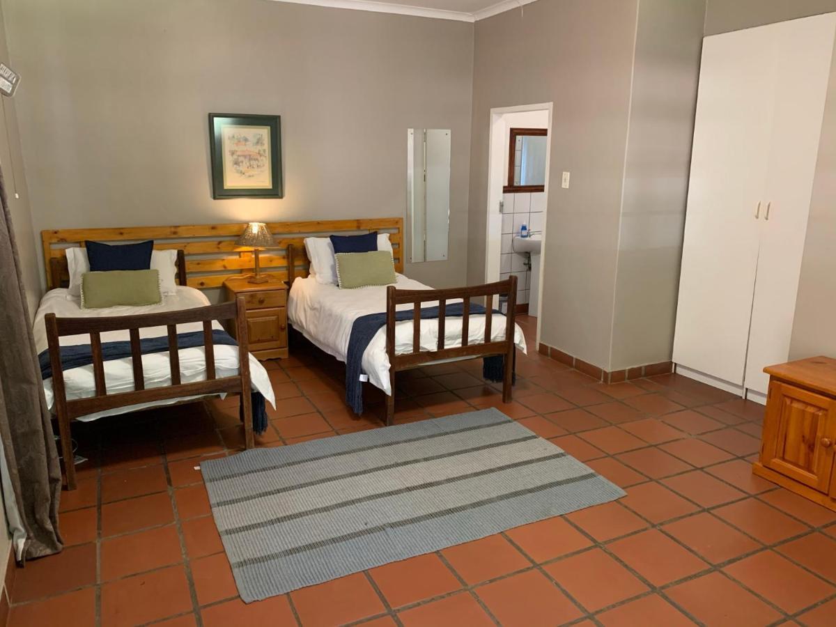 Barnyard Venue Hotel Ермело Екстериор снимка