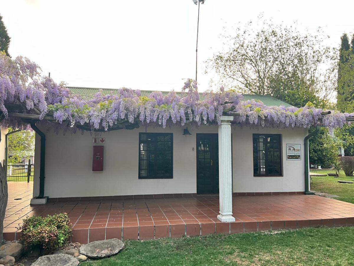 Barnyard Venue Hotel Ермело Екстериор снимка